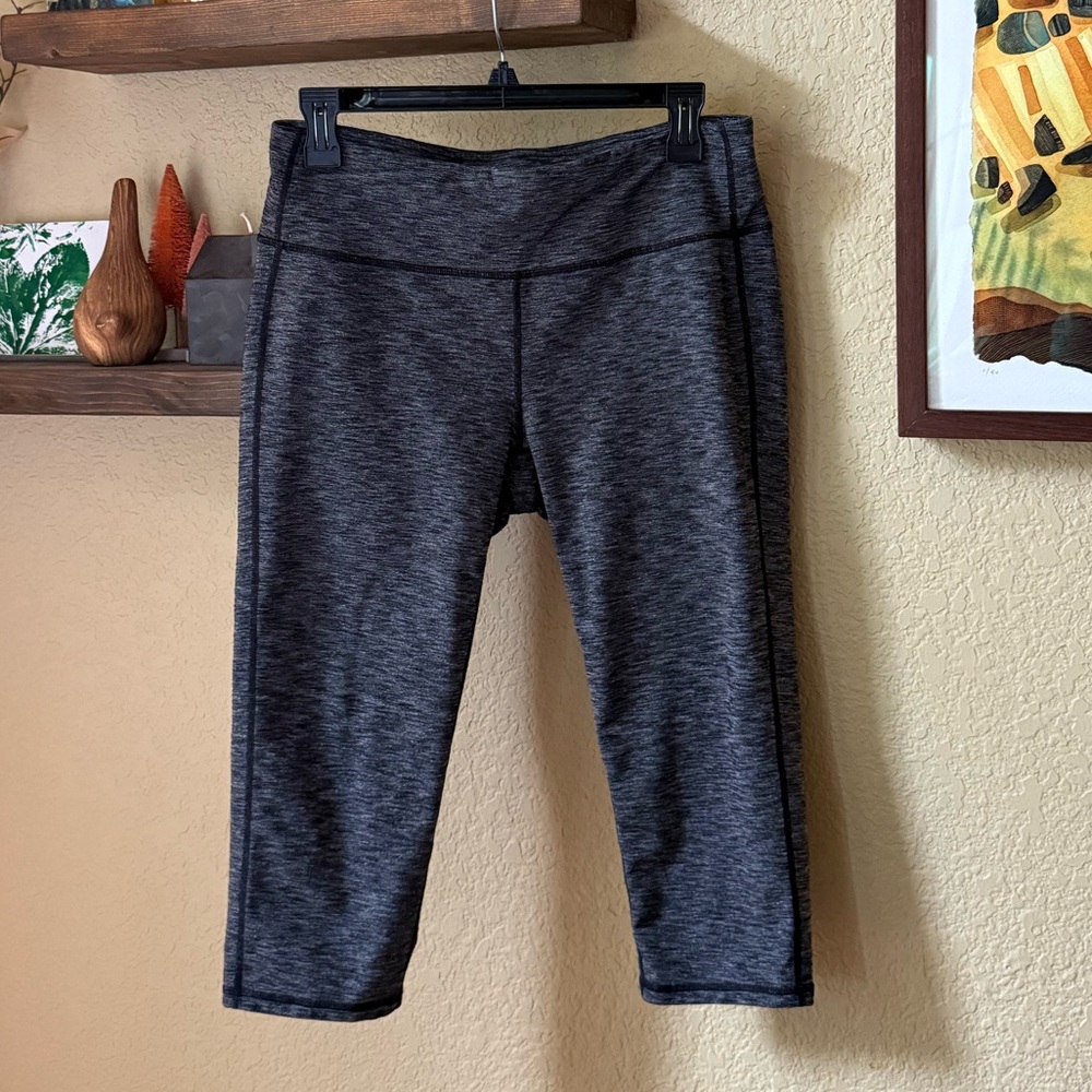 Athleta Petites Cropped Fitness Leggings LP